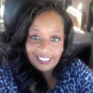 Meet your Posher, Alicia